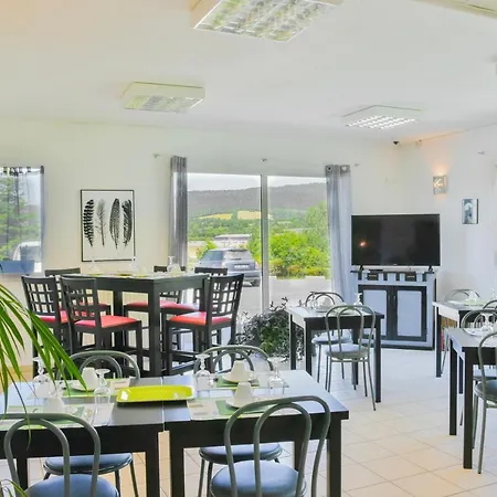 Sev'hotel Szálloda 2*